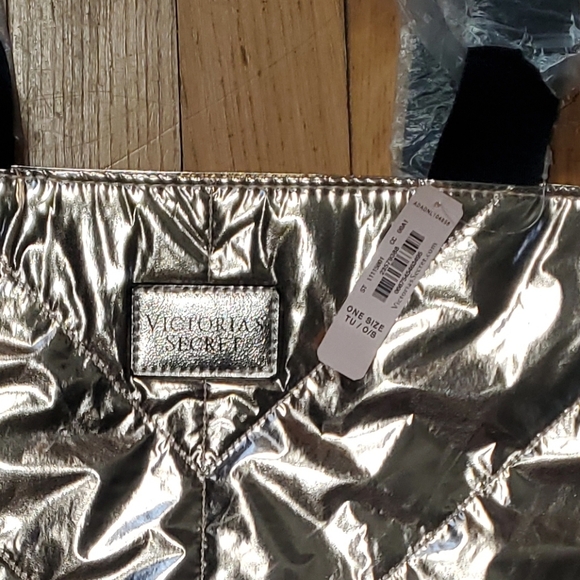 Victoria's Secret Rose Gold Quilted Metallic Tote - Picture 9 of 9